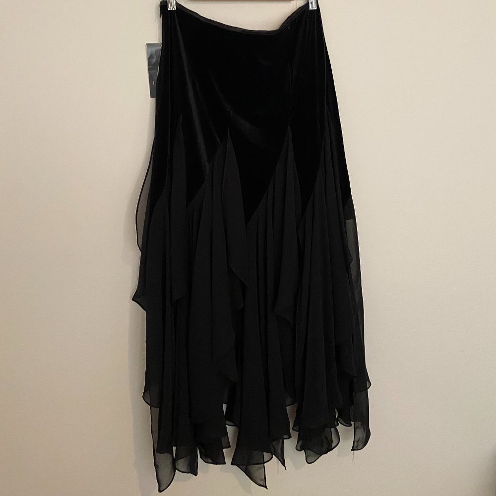 IGNITE EVEING BY CAROL LIN BLACK SKIRT